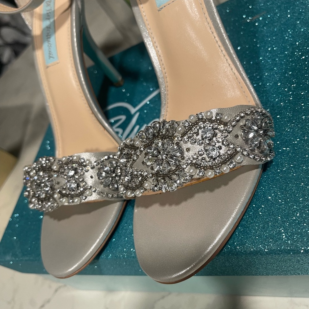 Elegant Silver Embellished Heels - Picture 10 of 14